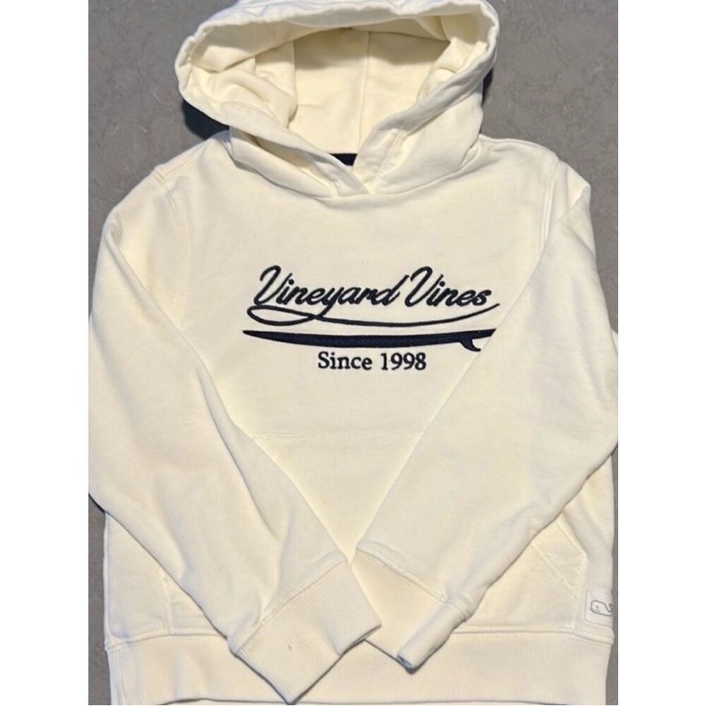 Vineyard Vines cream Hoodie, youth large